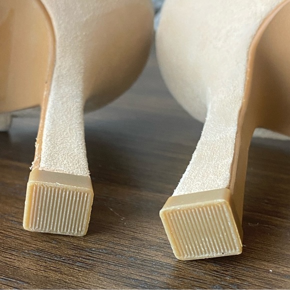 Vince Camuto - Brevern Rhinestone - Tan Trim Strappy Sandals - Size 7 - Picture 13 of 16